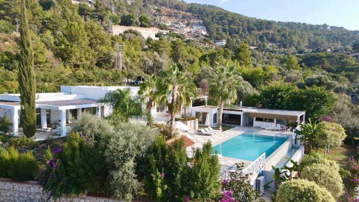 Image No.4-5 Bed Villa / Detached for sale