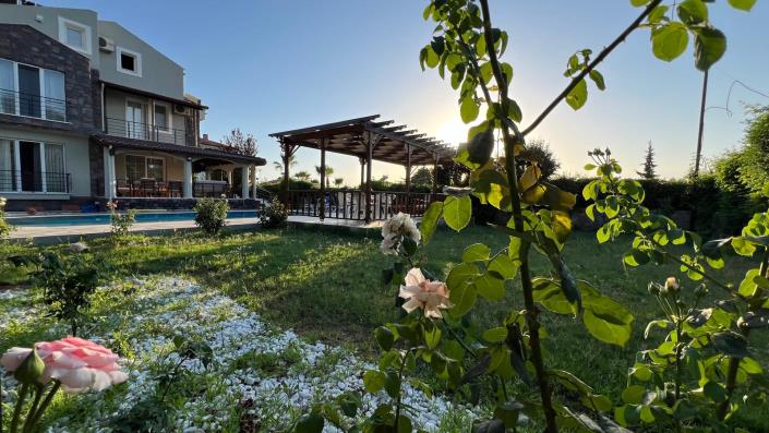 Image No.18-7 Bed Villa / Detached for sale