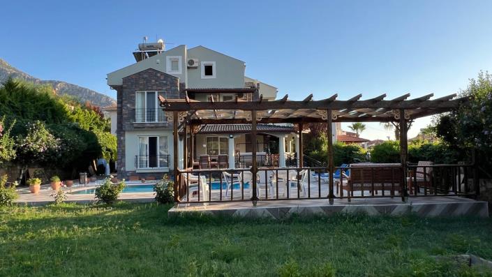 Image No.20-7 Bed Villa / Detached for sale