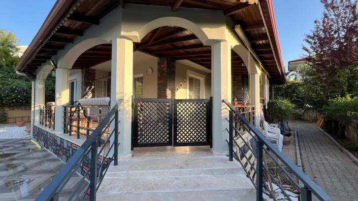 Image No.23-7 Bed Villa / Detached for sale