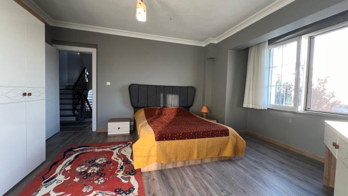 Image No.35-7 Bed Villa / Detached for sale