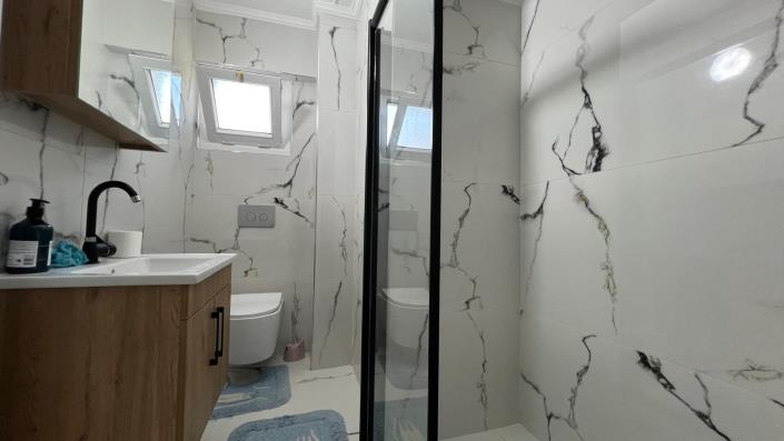 Image No.39-7 Bed Villa / Detached for sale