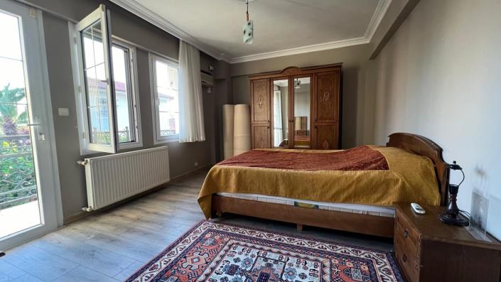 Image No.44-7 Bed Villa / Detached for sale