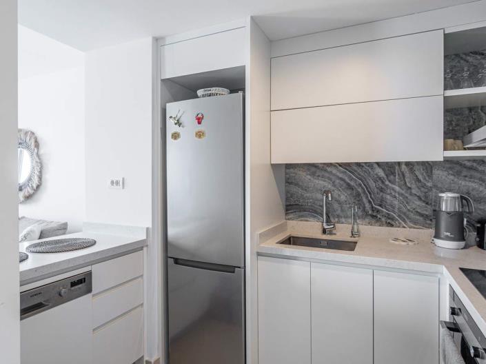 Image No.10-3 Bed Apartment for sale