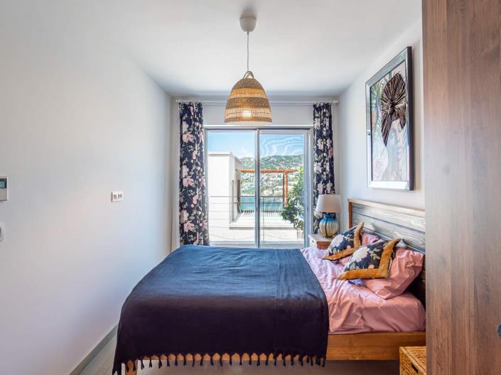 Image No.11-3 Bed Apartment for sale