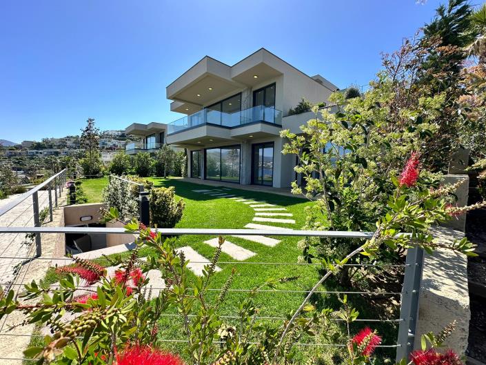 Image No.5-5 Bed Villa / Detached for sale