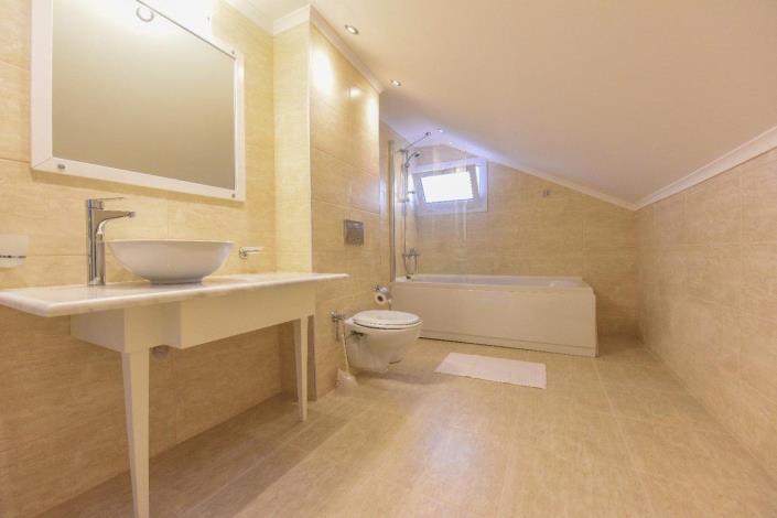 Image No.17-3 Bed Villa / Detached for sale