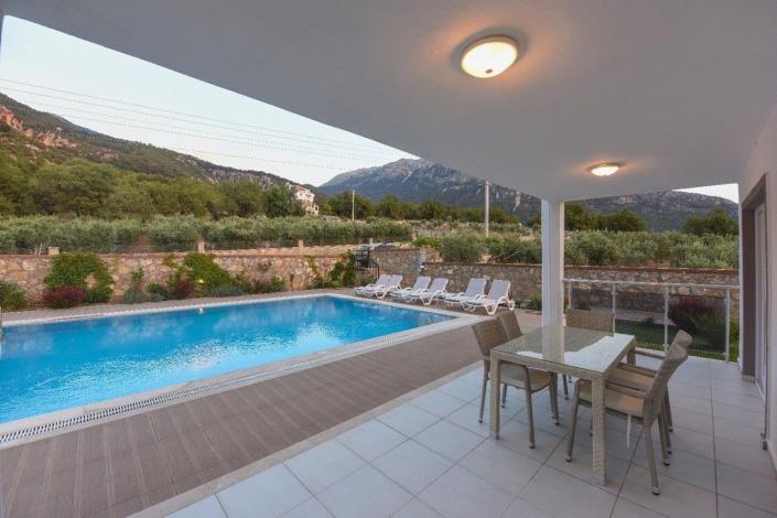 Image No.14-3 Bed Villa / Detached for sale