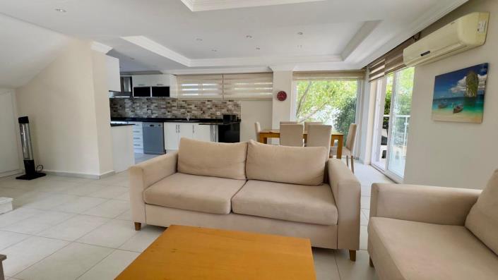 Image No.10-3 Bed Villa / Detached for sale