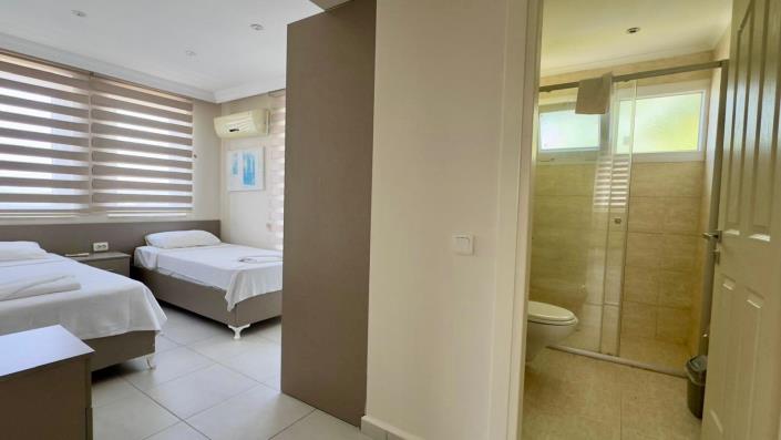 Image No.19-3 Bed Villa / Detached for sale