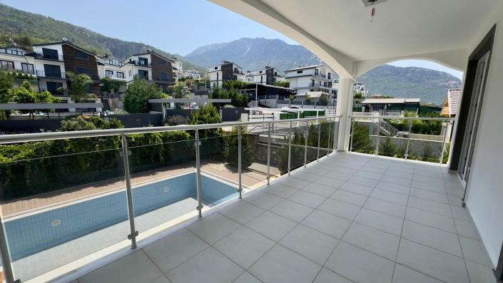 Image No.29-3 Bed Villa / Detached for sale