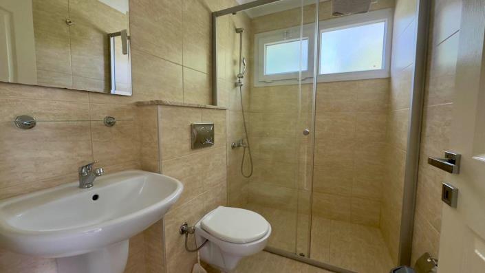 Image No.31-3 Bed Villa / Detached for sale