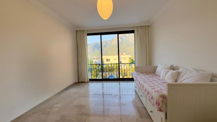 Image No.32-5 Bed Villa / Detached for sale