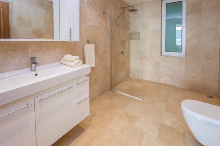 Image No.10-6 Bed Villa / Detached for sale