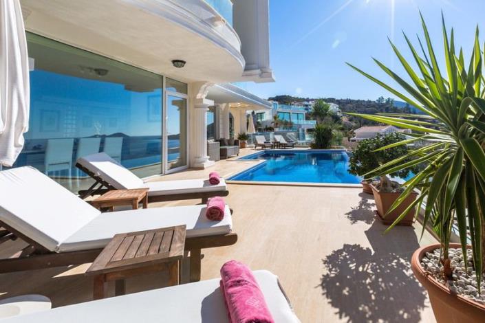 Image No.30-6 Bed Villa / Detached for sale