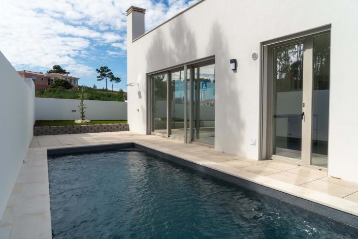 Image No.2-4 Bed Villa for sale