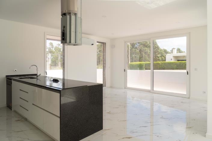 Image No.10-2 Bed Villa for sale