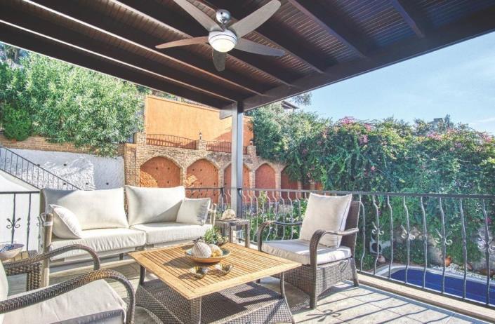 Image No.8-6 Bed Villa / Detached for sale