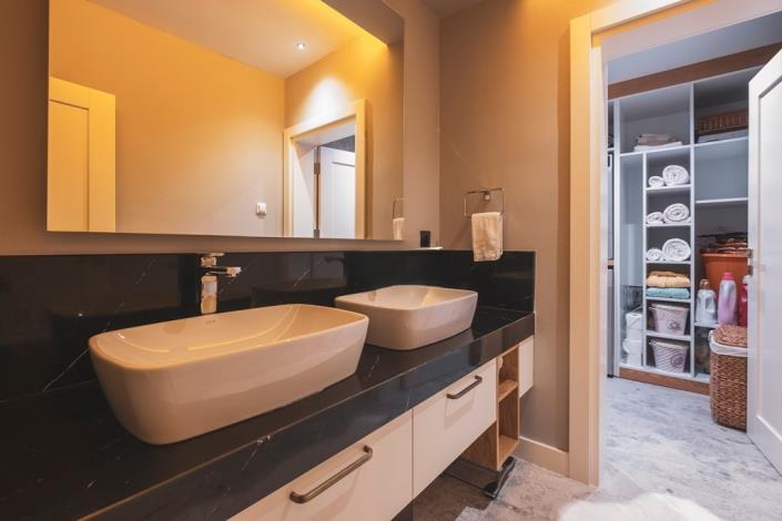 Image No.18-3 Bed Villa for sale