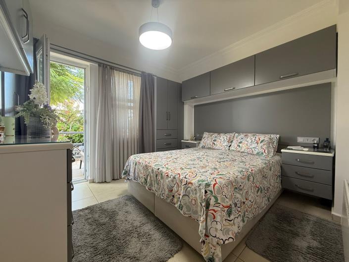 Image No.17-2 Bed Apartment for sale