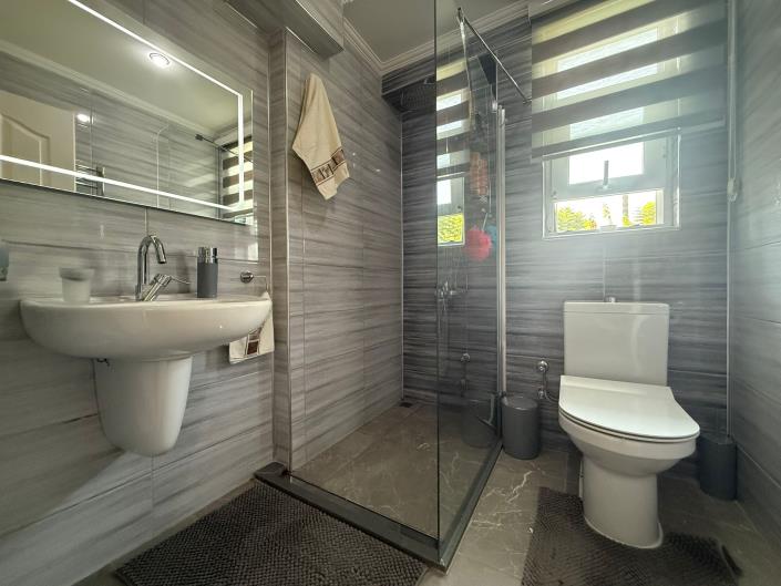 Image No.14-2 Bed Apartment for sale