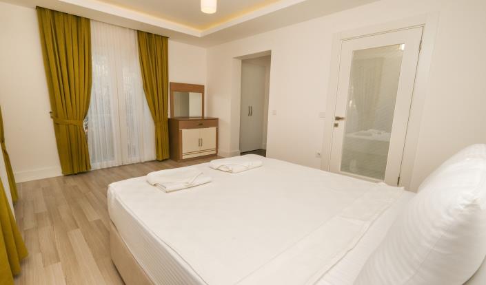 Image No.22-4 Bed Villa for sale