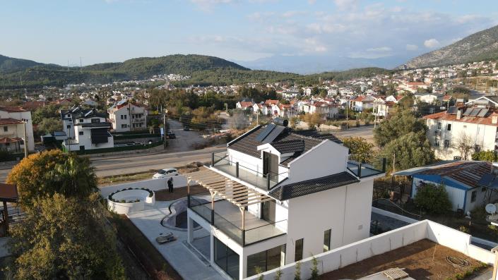 Image No.2-4 Bed Villa / Detached for sale