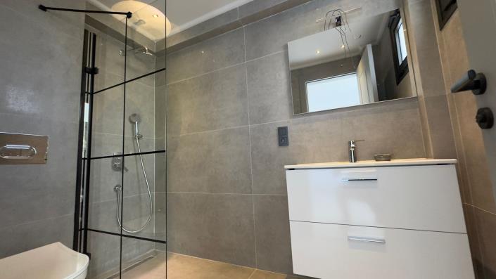 Image No.20-4 Bed Villa / Detached for sale