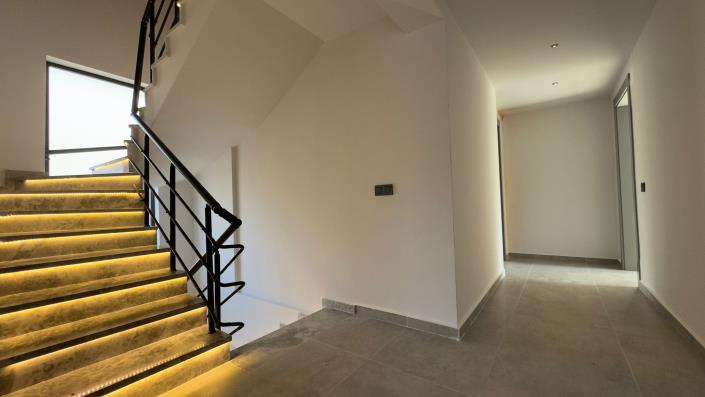 Image No.25-4 Bed Villa / Detached for sale