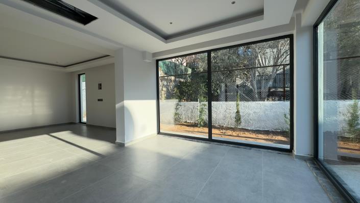 Image No.31-4 Bed Villa / Detached for sale