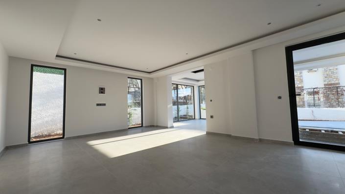 Image No.32-4 Bed Villa / Detached for sale