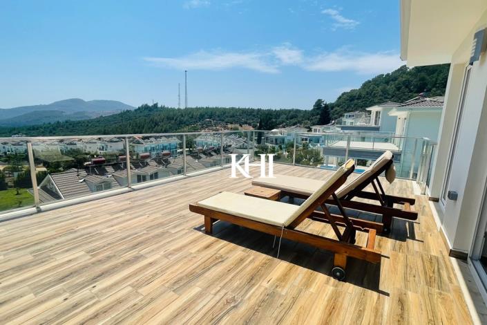 Image No.12-4 Bed Villa / Detached for sale