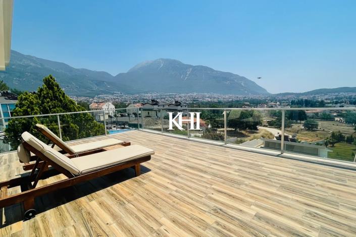 Image No.13-4 Bed Villa / Detached for sale