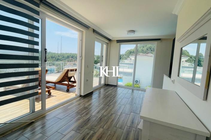 Image No.16-4 Bed Villa / Detached for sale