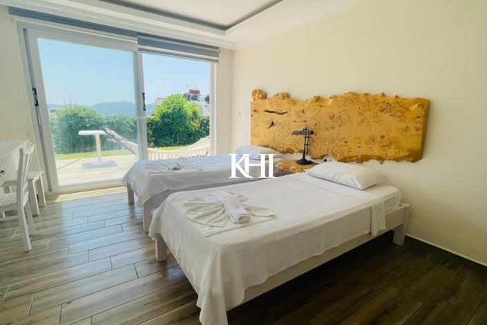 Image No.19-4 Bed Villa / Detached for sale