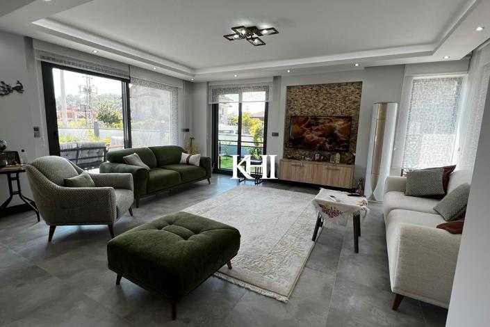 Image No.11-4 Bed Villa / Detached for sale