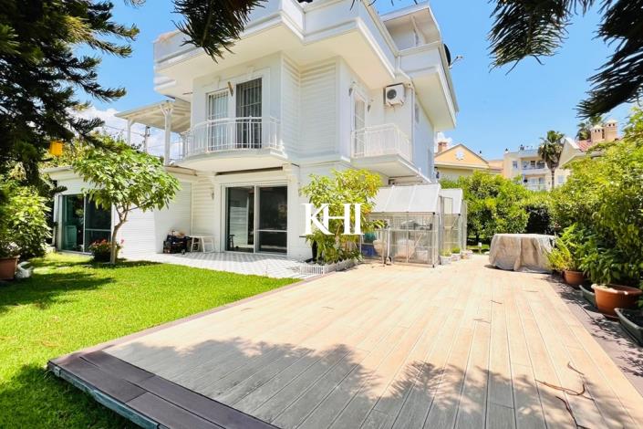 Image No.2-4 Bed Villa for sale