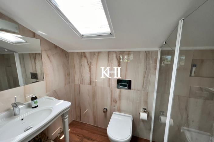 Image No.42-4 Bed Villa for sale