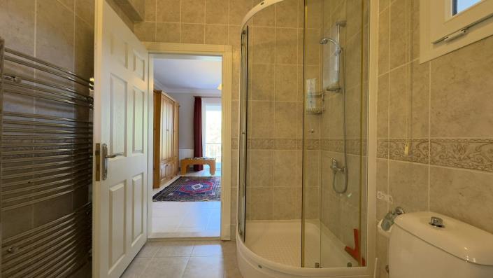 Image No.25-3 Bed Villa / Detached for sale