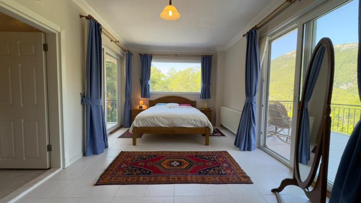 Image No.32-3 Bed Villa / Detached for sale