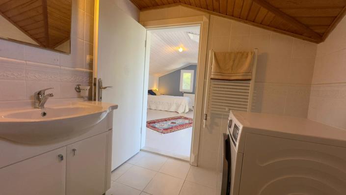 Image No.44-3 Bed Villa / Detached for sale