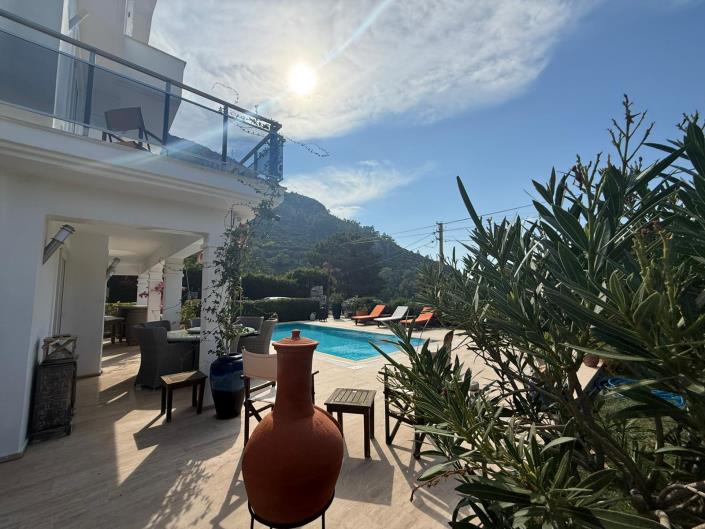 Image No.9-4 Bed Villa for sale