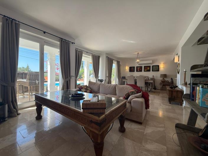 Image No.16-4 Bed Villa for sale