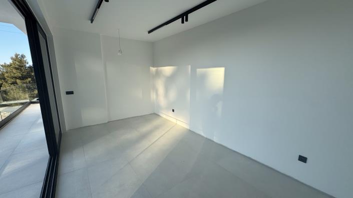 Image No.25-4 Bed Villa for sale