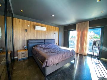 Detached-Luxury-Smart-Home--10-