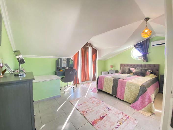 Image No.13-4 Bed Villa for sale