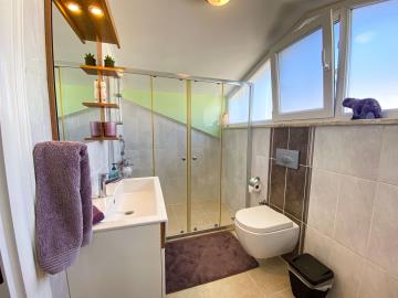 Modern-Mountain-View-Villa--9-