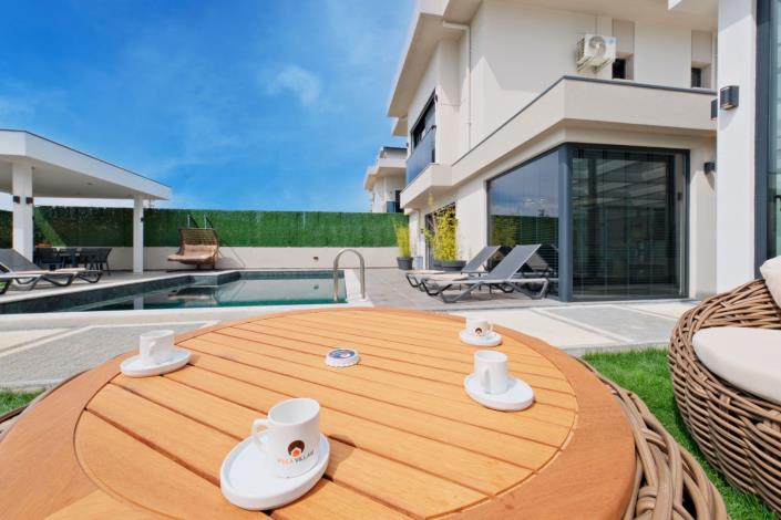 Image No.5-4 Bed Villa for sale