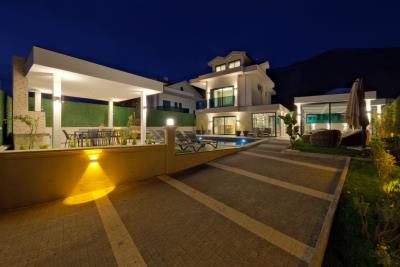 Stunning-Modern-Villa-in-Ovacik--24-