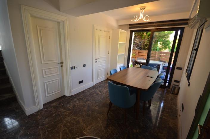 Image No.11-3 Bed Villa for sale